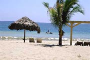 PEROU - Plage de sable blanc  Tumbes