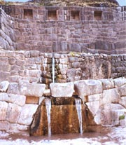 Rico Prou Cusco - Fontaine de Tambomachay